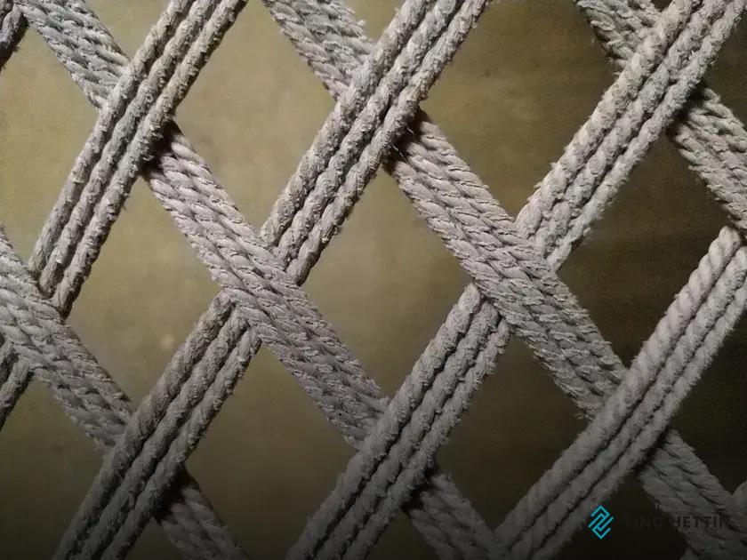 Area Rugs vs Wall-to-Wall Carpets: Make Your Choice