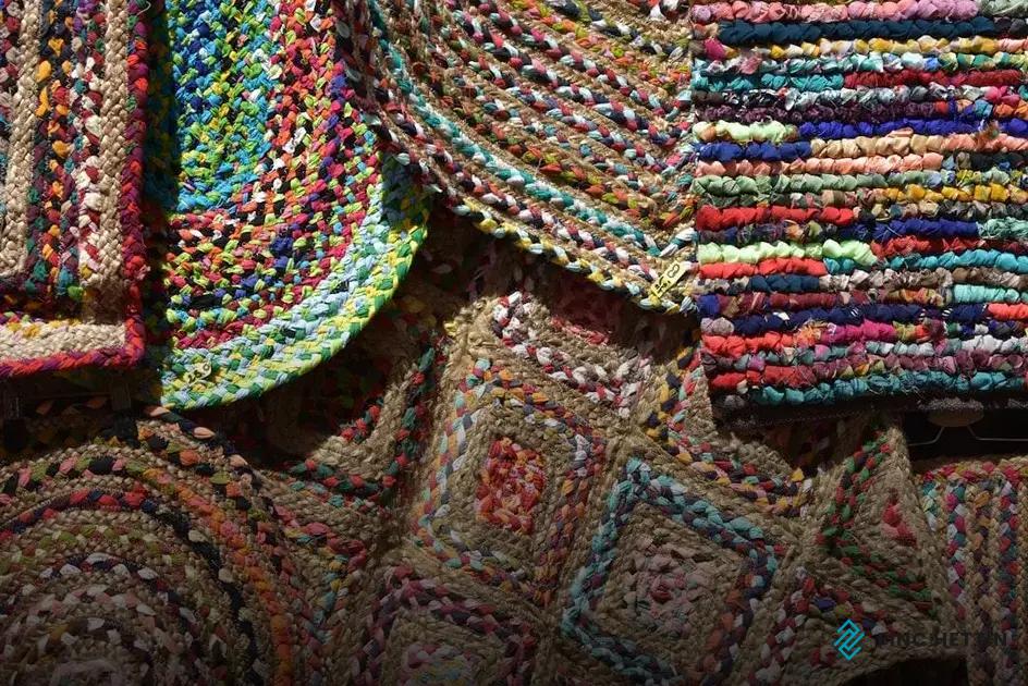 Modern Carpets: Explore Contemporary Designs and Trends